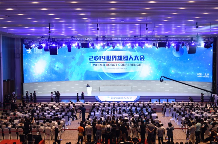 上半年中國機(jī)器人市場規(guī)模達(dá)42.5億美元，占全球三成